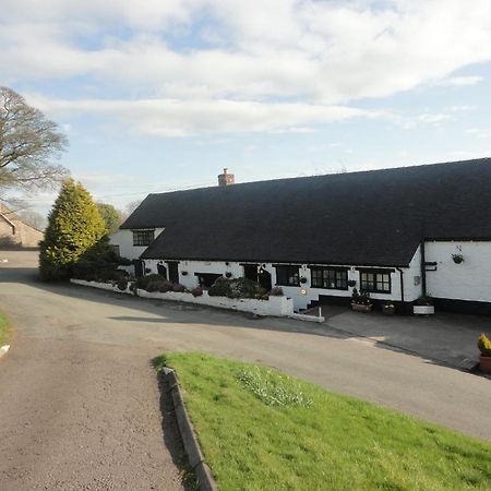 The Dog & Partridge Country Inn アッシュボーン エクステリア 写真