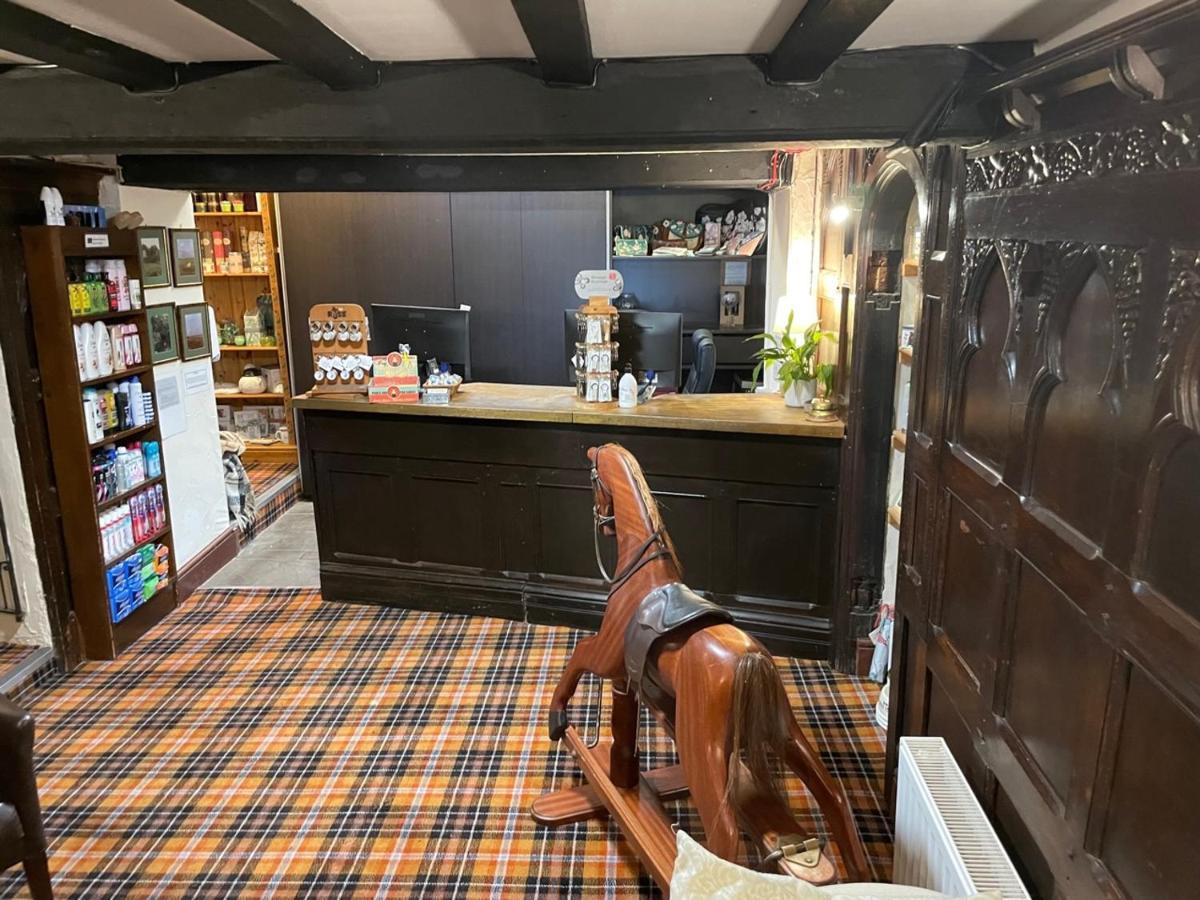 The Dog & Partridge Country Inn アッシュボーン エクステリア 写真