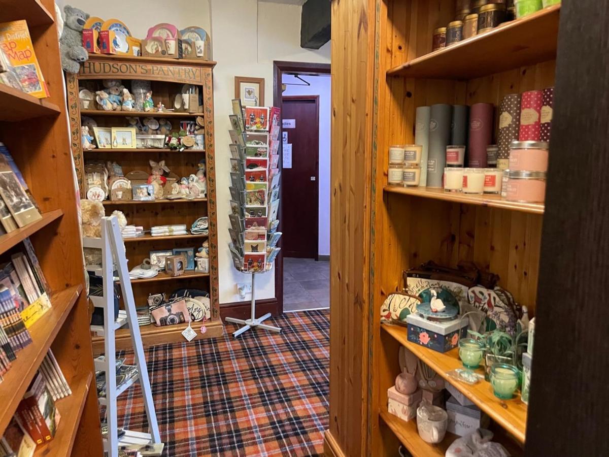 The Dog & Partridge Country Inn アッシュボーン エクステリア 写真