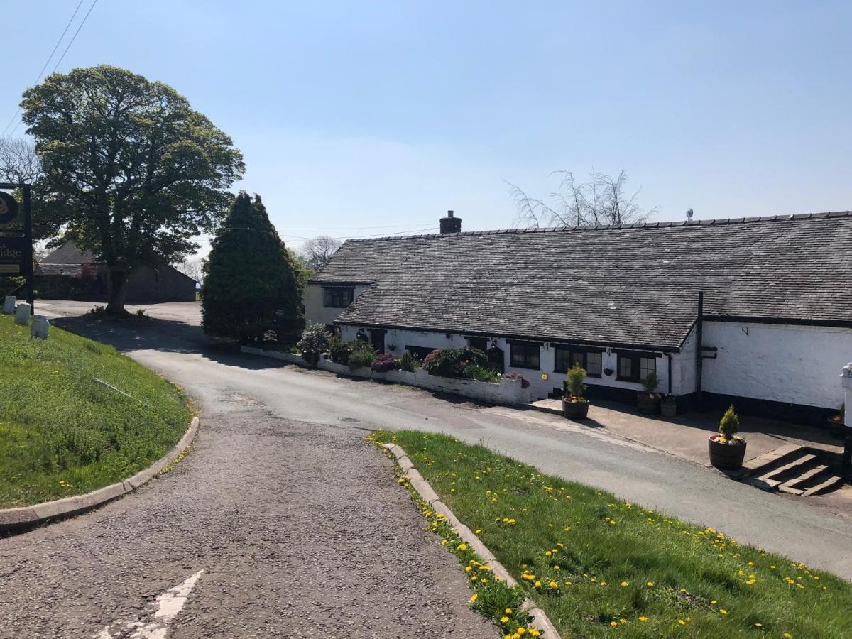 The Dog & Partridge Country Inn アッシュボーン エクステリア 写真
