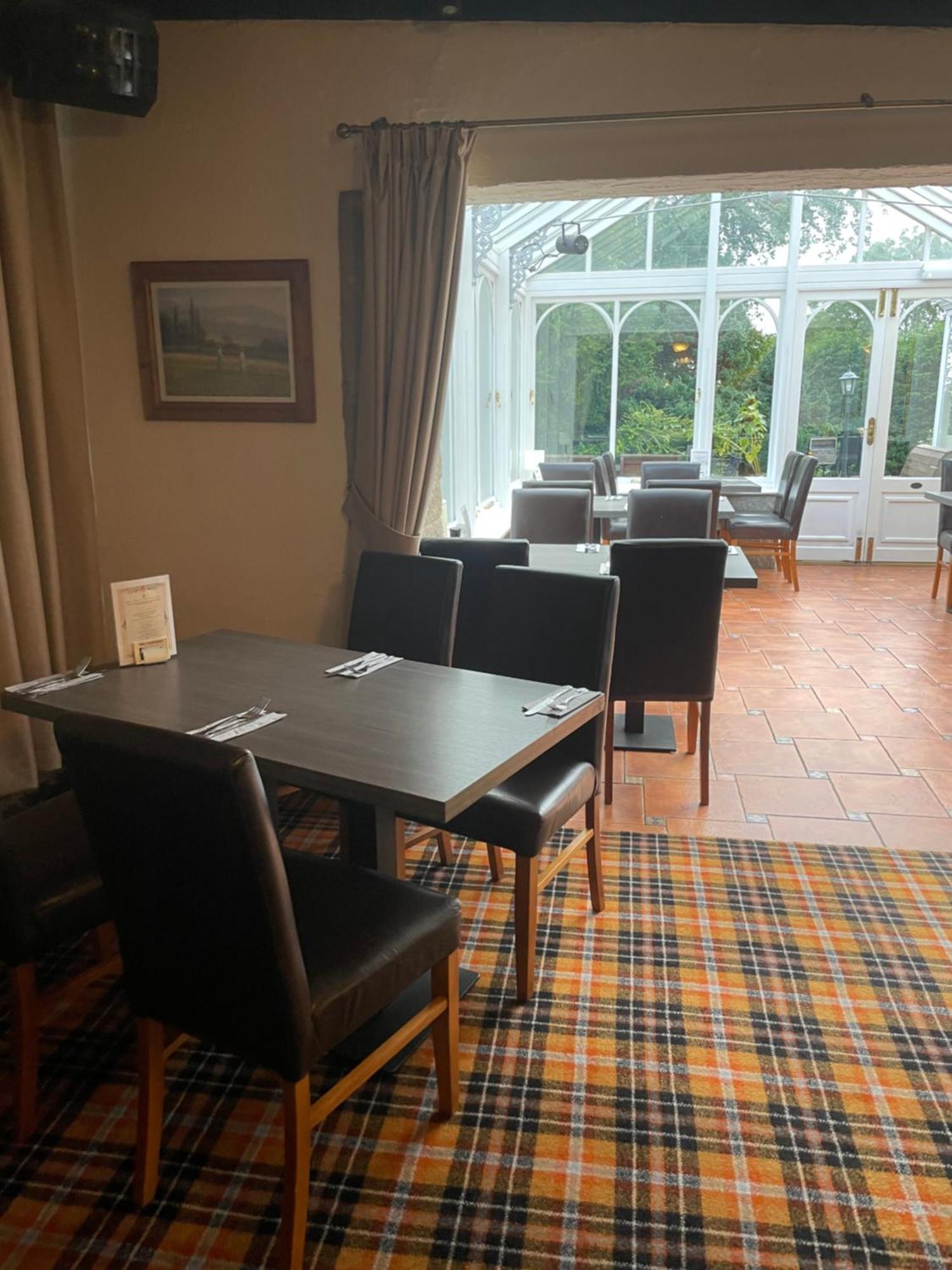 The Dog & Partridge Country Inn アッシュボーン エクステリア 写真