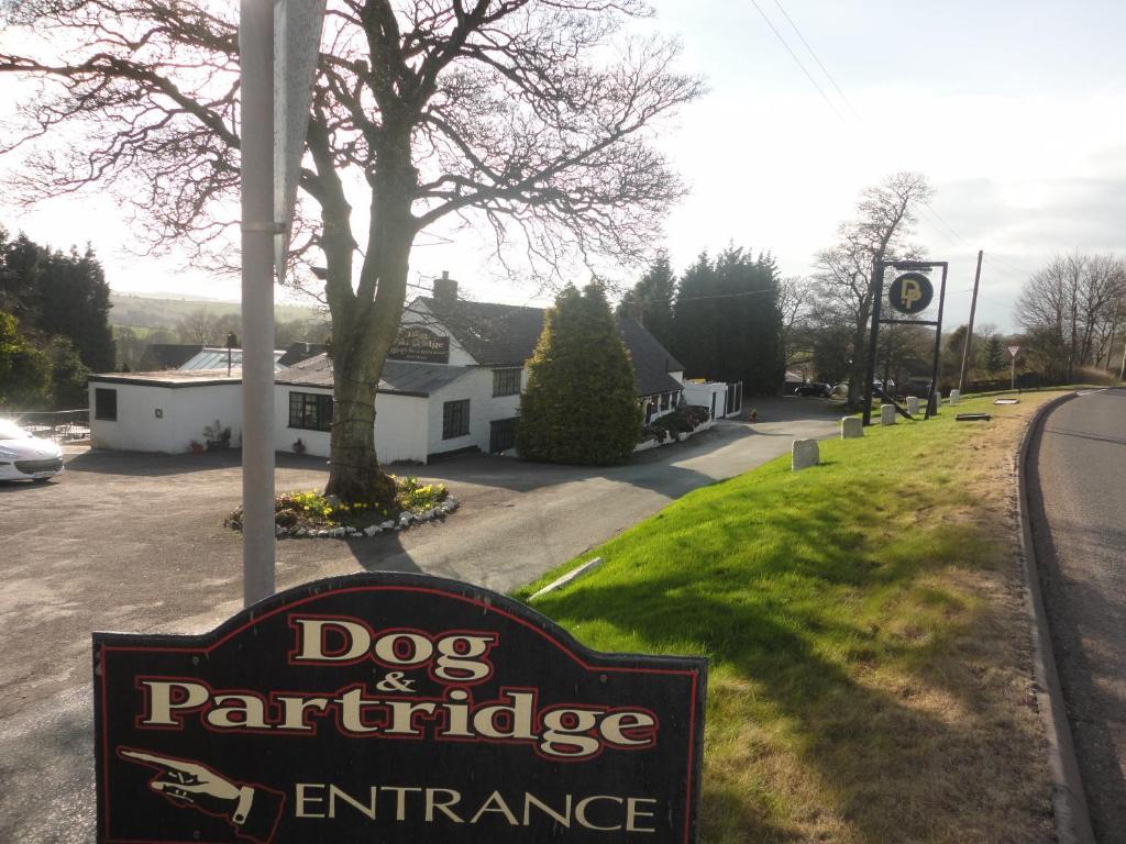 The Dog & Partridge Country Inn アッシュボーン 部屋 写真